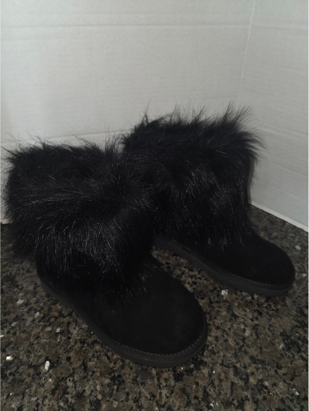 Beacon Faux Suede Faux Fur Boot BLACK Size 8 Winter Chunky Boots
